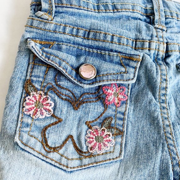 Girl Jeans Short Size 3T Embodied Jeans Light Wash - Picture 4 of 7
